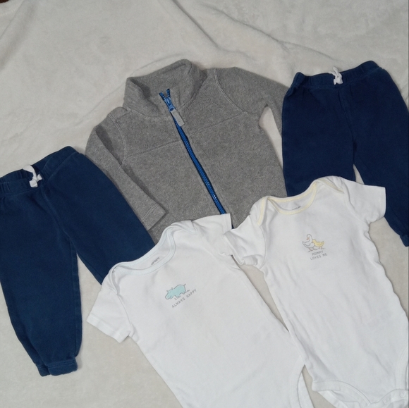 Carter's 5pc Bundle 12M - Picture 2 of 4